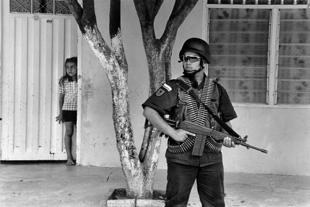 colombia violence war conflict photo